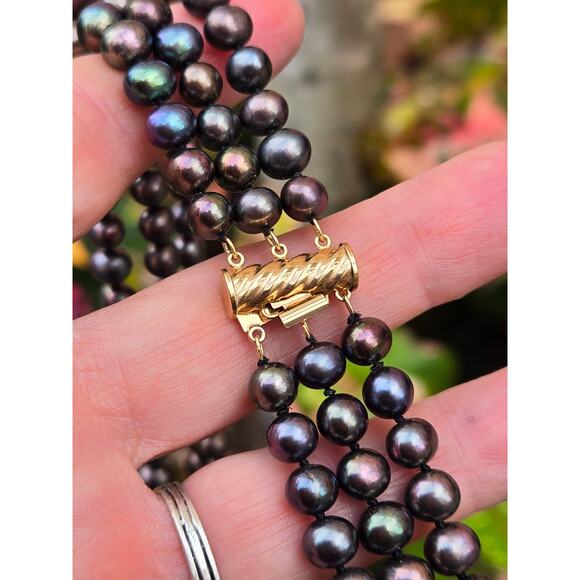 Vintage 3 Strand Peacock Majorica Faux Pearl Necklace with 14K Yellow Gold Clasp - Picture 5 of 9